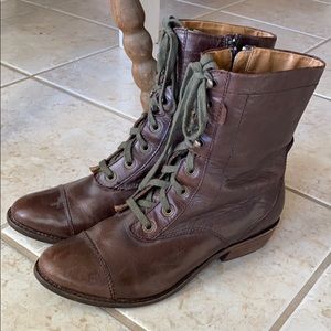 Fossil leather boots